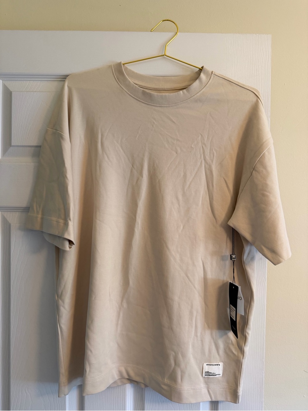Reserved Men's Short Sleeve Crew T-Shirt in Light Beige
